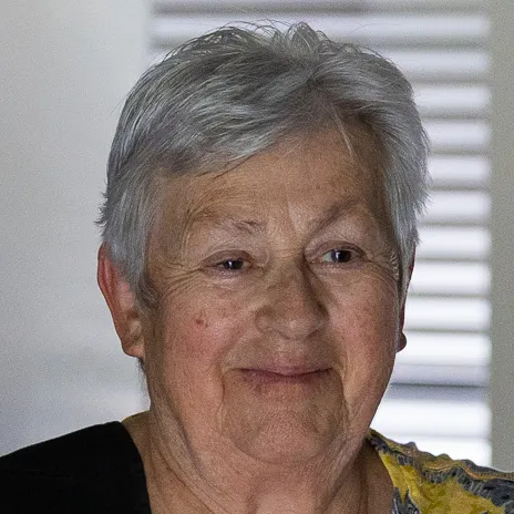 Anita, ehemalige Schülerin der Schwesternschule vom Roten-Kreuz.