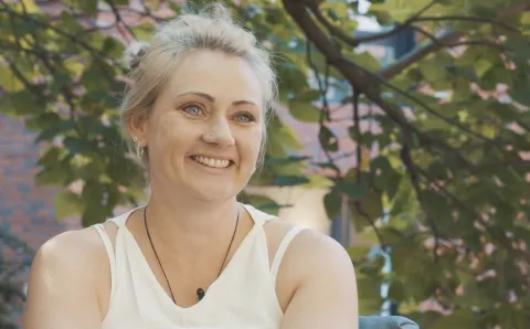 Barbara macht die Ausbildung zur dipl. Pflegefachfrau in Teilzeit im Careum Bildungszentrum