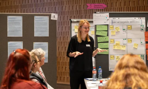 Organisationale Gesundheitskompetenz im Fokus im Workshop mit Anna-Sophia Beese