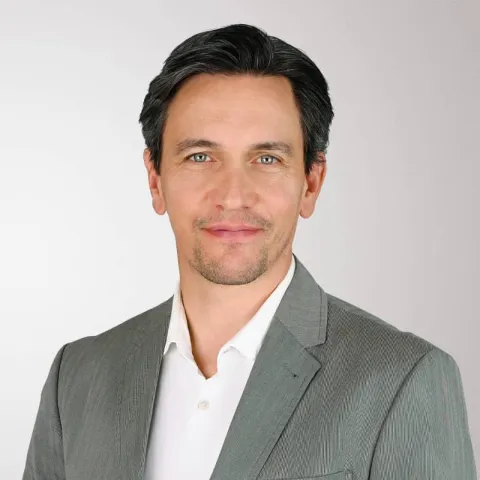  Rémy Pia