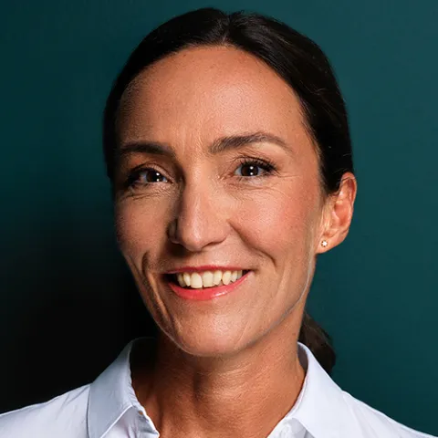 Dr. Nicole Frank