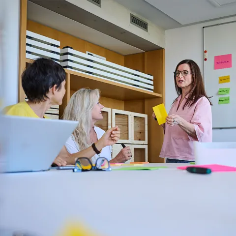 Mitarbeitende von Careum bei einem Workshop