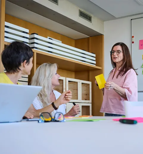 Mitarbeitende von Careum bei einem Workshop