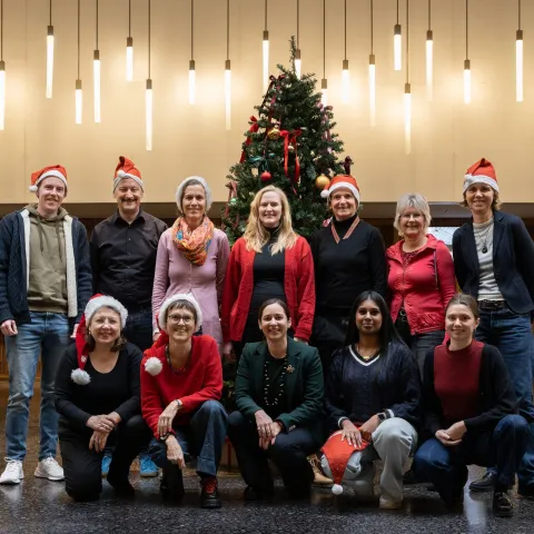 Gruppenbild Mitarbeitende Careum Verlag