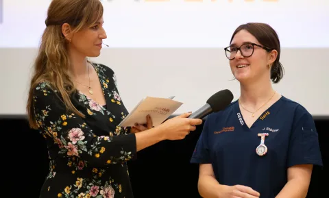 Jael Stössel im Interview an den SwissSkills 2023 für Fachpersonen Gesundheit in Delémont