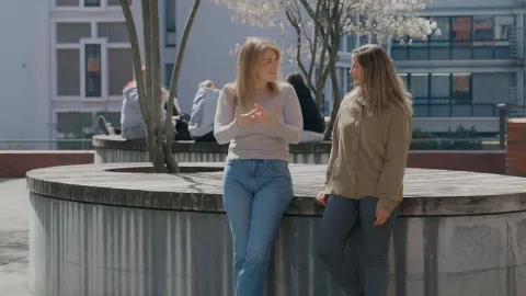 Interview mit Fabienne, päd. Mitarbeiterin der HF Pflege